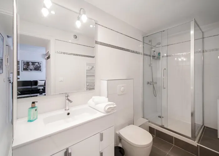 Apartment Ref 1380 - Croisette - For Rent *